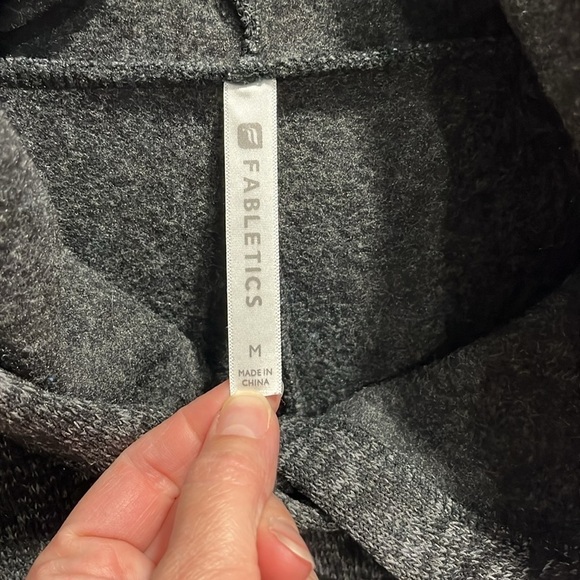 Fabletics Hoodie Sweatshirt Dress EUC - Picture 3 of 9